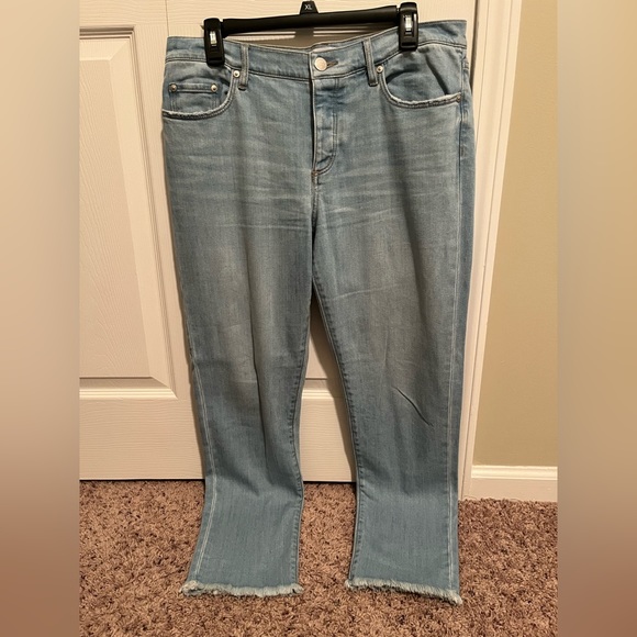 LOFT light wash fringed hem jeans |‎ boyfriend style | 29x8 | NWOT - Picture 1 of 8